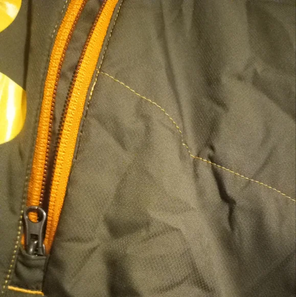 Under Armour Coat - Picture 9 of 14